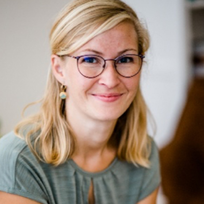 Nadine Wegner << Christliche Lebensberaterin (IGNIS), Seelsorgerin & Gemeindegründerin